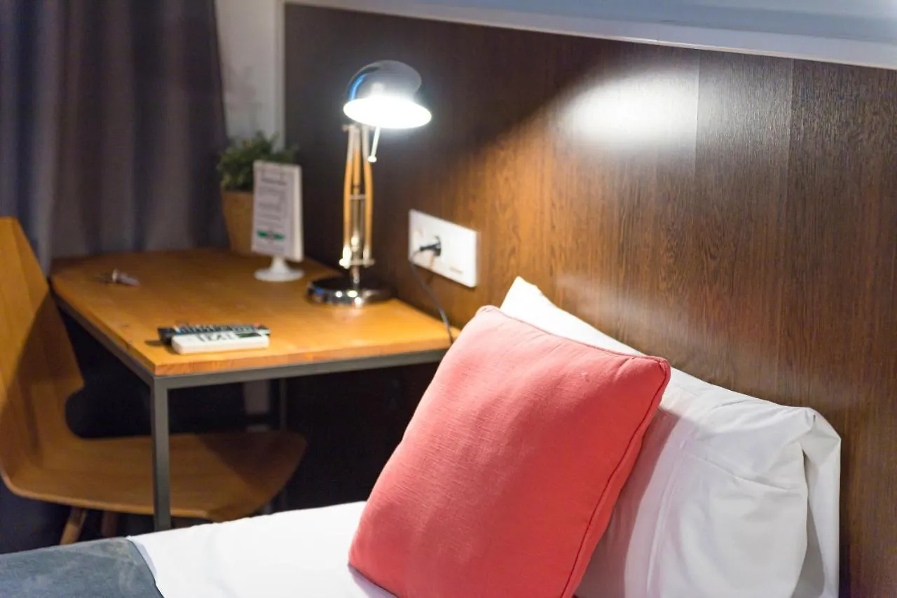 Hostel Coimpact Coliving Bruc Barcelona